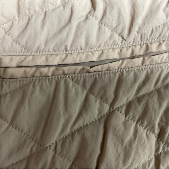 Abercrombie & Fitch Quilted Sherpa Plush Sleeveless Vest Pockets Beige XXXL - Picture 3 of 8